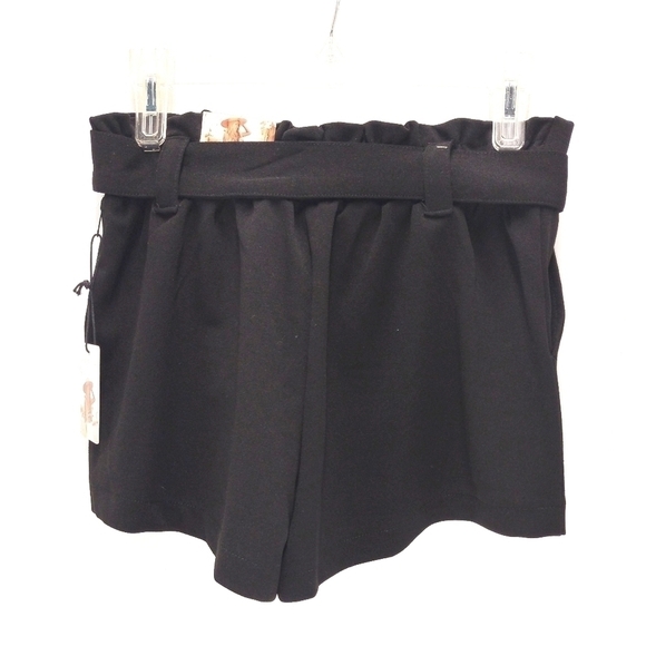 Sincerely Jules Black Elastic Waist Shorts | Casual Chic Pull-On | Size S - Picture 2 of 6